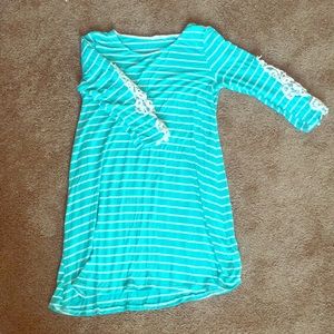 Long lace sleeve T-Shirt